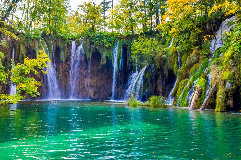 Urlaub in Kroatien im Herbst zum Saisonabschluss an den Plitvicer Wasserfällen