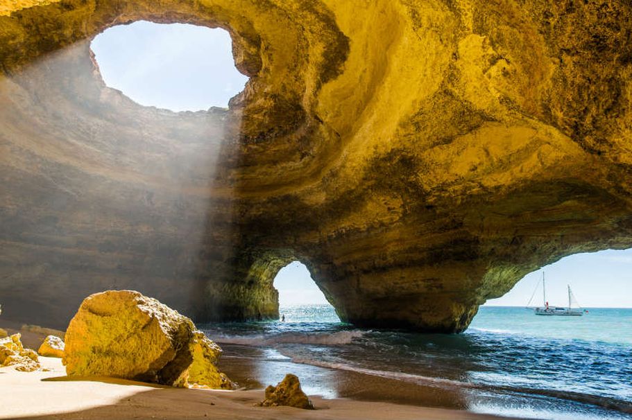 Flugreise Portugal - Benagil Höhle