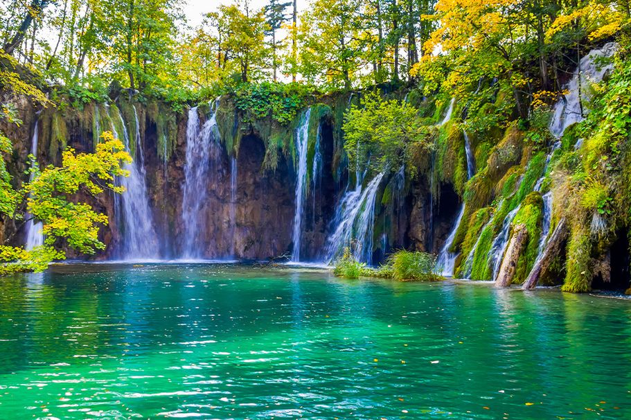 Urlaub in Kroatien im Herbst zum Saisonabschluss an den Plitvicer Wasserfällen