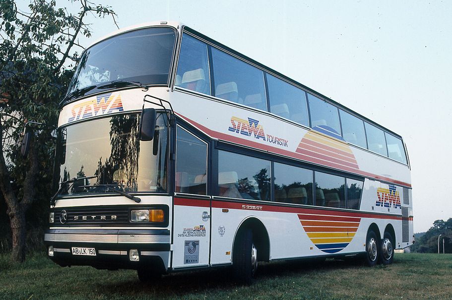 Doppeldecker-Reisebus S 228DT