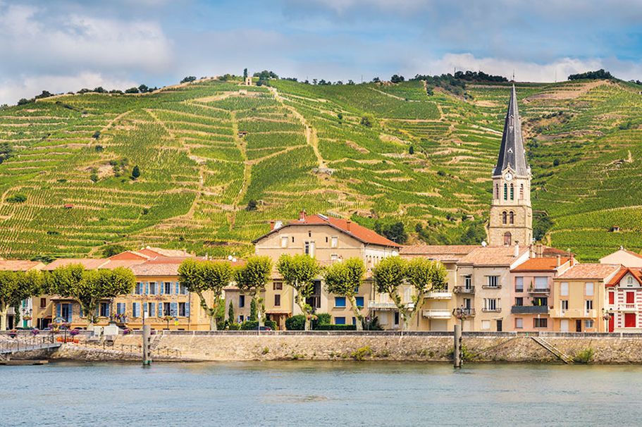 Stadt Tournon - Flusskreuzfahrt an der Rhône
