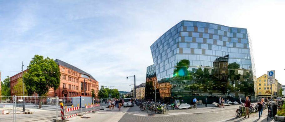 Busreise Freiburg - Universitätsbibliothek