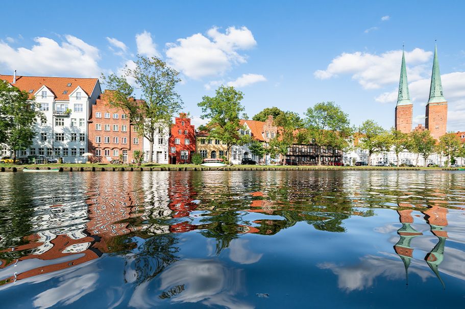 Busreise Lübeck in Schleswig-Holstein mit dem Fluss Trave