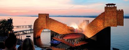 Theater und Shows