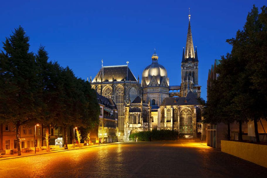 Städtereise Aachen - Aachen am Abend